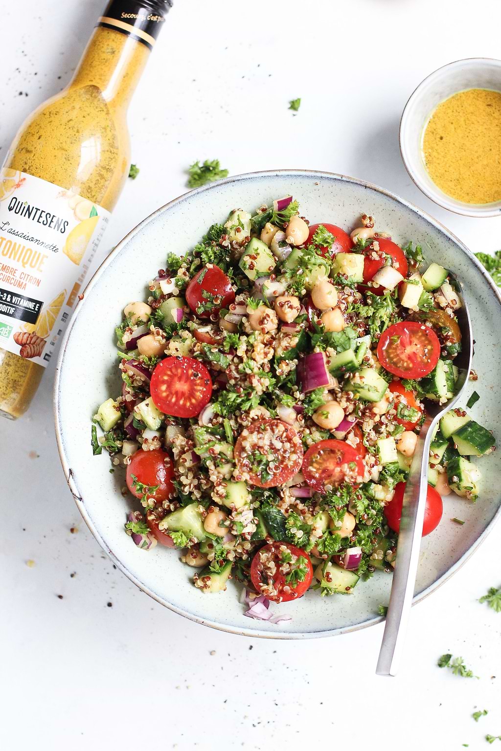 Kleurrijke quinoa salade